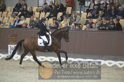 Dansk Rideforbunds Championats finaler 2018 dressur
Dansk Rideforbunds Championats finaler 2018
5 års præmie - 6års klassen
Nøgleord: atterupgaards berlucchi;sanne henningsen