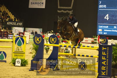 Dansk varmblod hingstekåring.
STUTTERI ASK Grand Prix 150 cm CSI3
Nøgleord: martine myhrer dyngeland;douglas hill