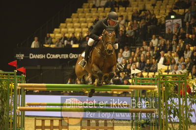 Dansk varmblod hingstekåring.
STUTTERI ASK Grand Prix 150 cm CSI3
Nøgleord: robert vos;carat
