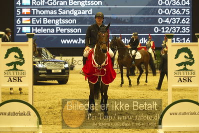 Dansk varmblod hingstekåring.
STUTTERI ASK Grand Prix 150 cm CSI3
Nøgleord: robert vos;lap of honour