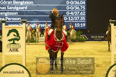 Dansk varmblod hingstekåring.
STUTTERI ASK Grand Prix 150 cm CSI3
Nøgleord: robert vos;lap of honour