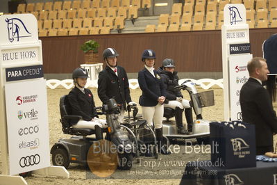 Blue Hors Para Dressur 2018
Billeder fra stævnet
Nøgleord: anita johnsoon;jens lasse dokkan;line munk madsen;liselotte scharff rosenhart;priceceremoni