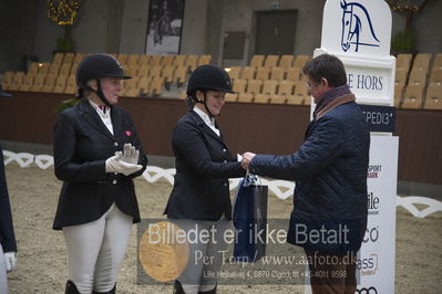 Blue Hors Para Dressur 2018
Billeder fra stævnet
Nøgleord: priceceremoni