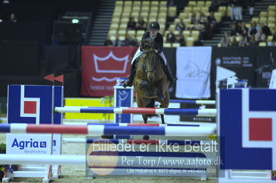 Showjumping
junior 135cm
Nøgleord: emilie mosegaard christiansen;serupgaards corona