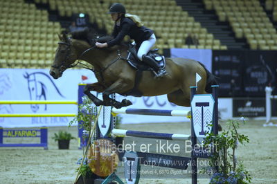 Showjumping
junior 135cm
Nøgleord: emilie mosegaard christiansen;serupgaards corona