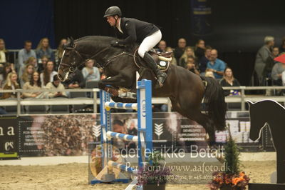 Worldcup Herning 2018
skibby hc 3 medium tour 140cm kvl
Nøgleord: hendrik sosath;casalido