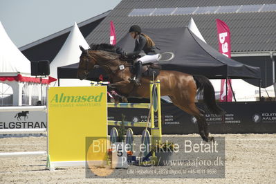 Drf Csi a130cm
Showjumping
Nøgleord: julie bjerregaard;bente mb