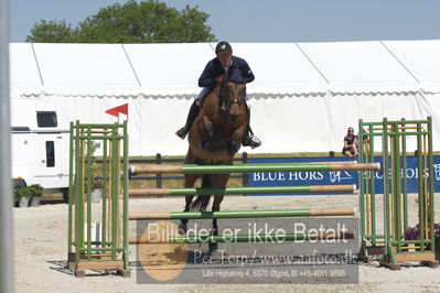 Drf Csi a130cm
Showjumping
Nøgleord: daniel cassoe jacobsen;alicantes bosko