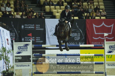 Showjumping
stutteri ask grandprix 150cm
Nøgleord: rolf-goren bengtsson;crunch 3