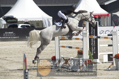 ridehesten csio3 140cm
Showjumping
Nøgleord: juulia jyläs;courage t z