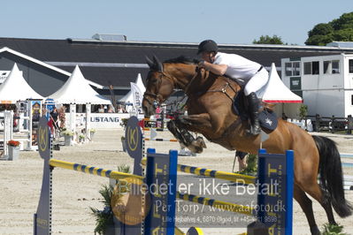 ridehesten csio3 140cm
Showjumping
Nøgleord: thomas sandgaard;nørremøllehøjs ariel