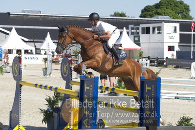 ridehesten csio3 140cm
Showjumping
Nøgleord: christian hess;allegro 412