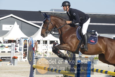 ridehesten csio3 140cm
Showjumping
Nøgleord: andrea calabro;toyia d'osthuy