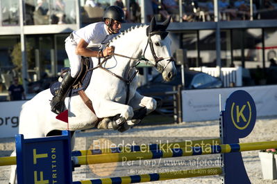 csio 3 big tour 145cm
Showjumping
Nøgleord: christian hess;oienna 3