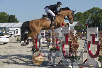 Csi1 two phases 135cm
Showjumping
Nøgleord: kaan demirag;n j'adore sv z