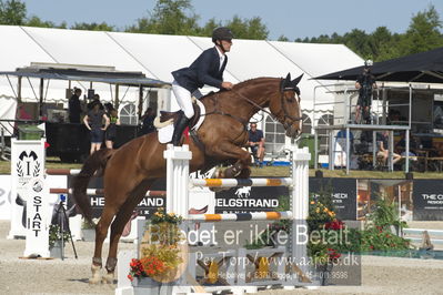 Csi1 two phases 135cm
Showjumping
Nøgleord: lars trier kjoeller;cosmona