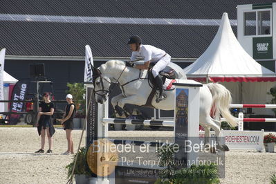 Csio3 two phsaes   140cm
Showjumping
Nøgleord: michael aabo;its the senator 111