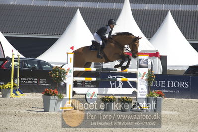 Csio3 two phsaes   140cm
Showjumping
Nøgleord: raena leung;orphee du granit