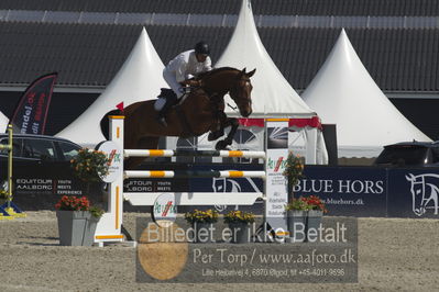 Csio3 two phsaes   140cm
Showjumping
Nøgleord: lars noergaard pedersen;grafiti b