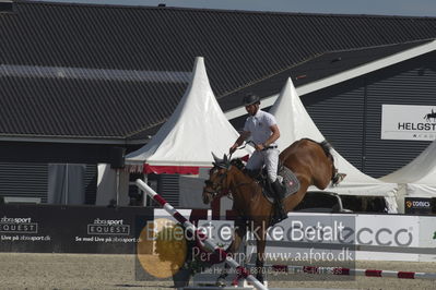 Csio3 two phsaes   140cm
Showjumping
Nøgleord: carsten titsch;maccario b;styrt