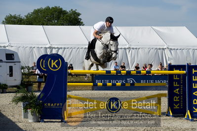 csio3 a1 150cm
Showjumping
Nøgleord: konstantin deeken künnemann;ak's browney