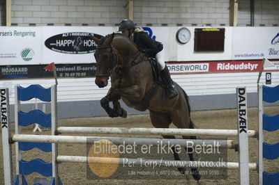 Vejle Rideklub
Sprngstævne for hest
Nøgleord: quality solution v;sandra thinggaard byrgesen