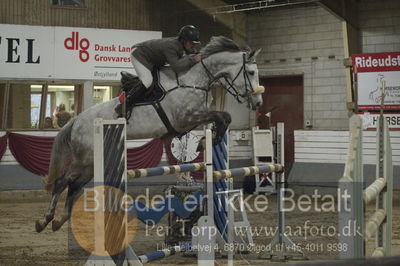 Vejle Rideklub
Sprngstævne for hest
Nøgleord: ulrik kjaer;lugana e