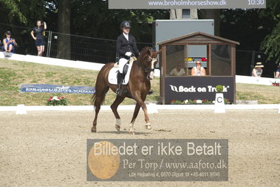 Dm - Uwm iagttagelse - Paradressur
fei 6års iagttagelses klasse til uwn
Nøgleord: maria n kristensen;brianna