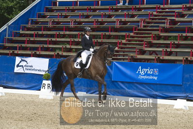 Dm - Uwm iagttagelse - Paradressur
fei 7års iagttagelses klasse til uwn
Nøgleord: carina cassøe krüth;red diamant