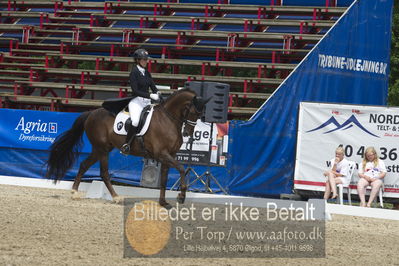 Dm - Uwm iagttagelse - Paradressur
fei 7års iagttagelses klasse til uwn
Nøgleord: carina cassøe krüth;red diamant