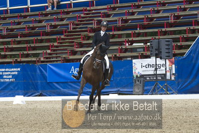 Dm - Uwm iagttagelse - Paradressur
fei 7års iagttagelses klasse til uwn
Nøgleord: carina cassøe krüth;red diamant