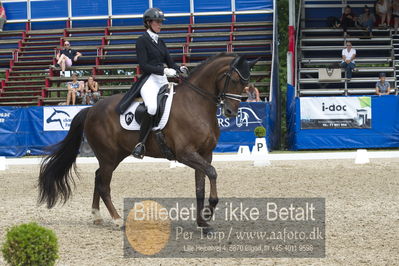 Dm - Uwm iagttagelse - Paradressur
fei 7års iagttagelses klasse til uwn
Nøgleord: carina cassøe krüth;red diamant